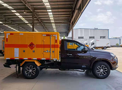 乐山爆破器材运输车